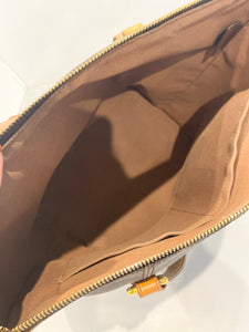 Louis Vuitton- Monogram Totally PM