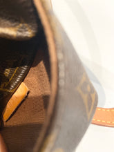 Louis Vuitton- Monogram Totally PM