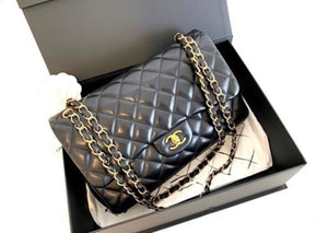 Chanel- Jumbo Double Flap GHW