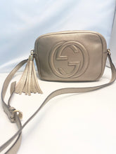 Gucci- Metallic Soho Logo Crossbody